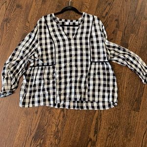 Long sleeve gingham top